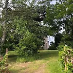 Holiday home Avec Jardin