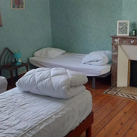 Maison De Campagne Avec Jardin * مونْتوبا